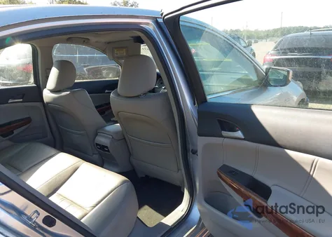 2011 Honda Accord 2.4 Ex-L z USA, uszkodzony, nr VIN 1HGCP2F85BA049226